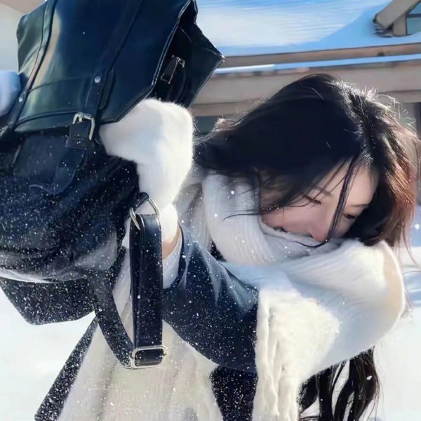 海蓝时见鲸 首屏海报